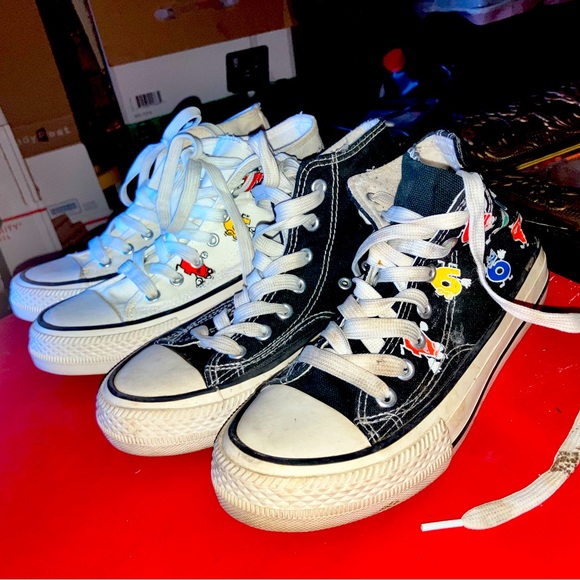 Two pairs of sneakers - Picture 1 of 6